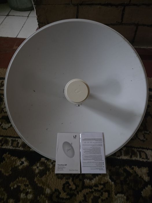 Точка доступу Wi-Fi Ubiquiti PowerBeam M5-400