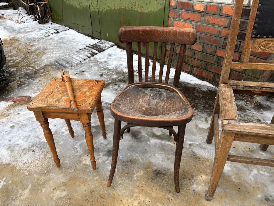 Продам стулья под реставрацию