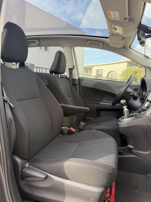 Toyota Verso-S — fotografia 11