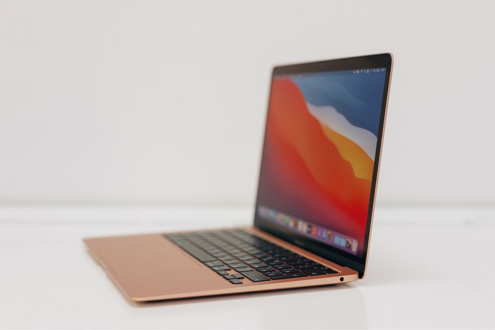 Ноутбук MacBook Air 13" Apple M1/8GB/256GB SSD/Gold 2020 (MGND3)