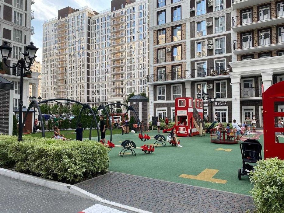 На фонтани 4-кімнатна, ЖК Нова Англія, вул. Максимовича