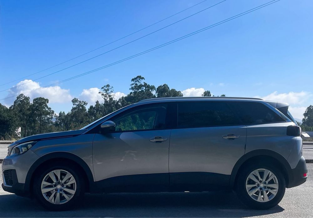 Peugeot 5008 1.5 Aceitamos Retomas/ CPLP