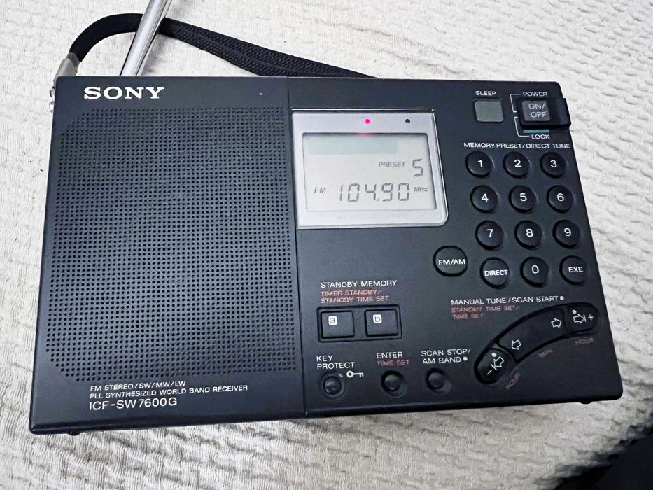 Rádio Sony ICF-SW7600G AM/FM/SW