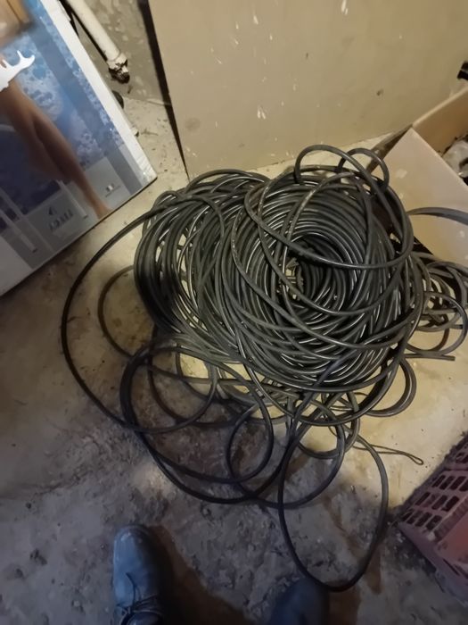 Rodas e cabo e tampa