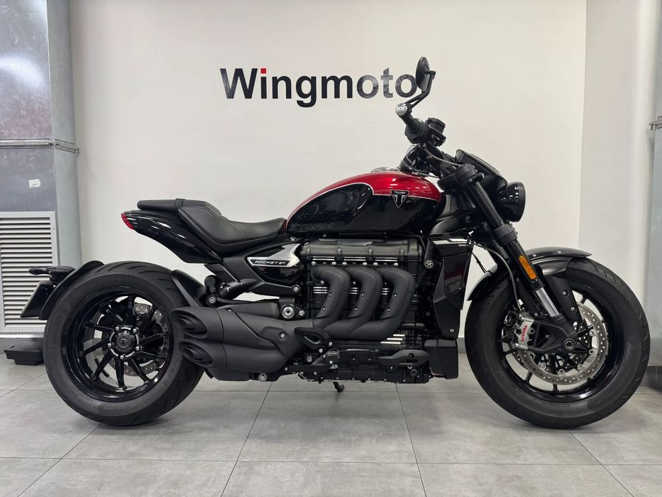 Triumph Rocket  3 R Storm