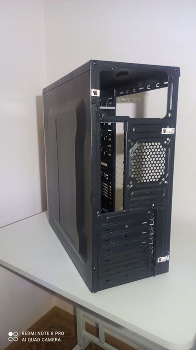 Корпус ПК гарному стані ATX