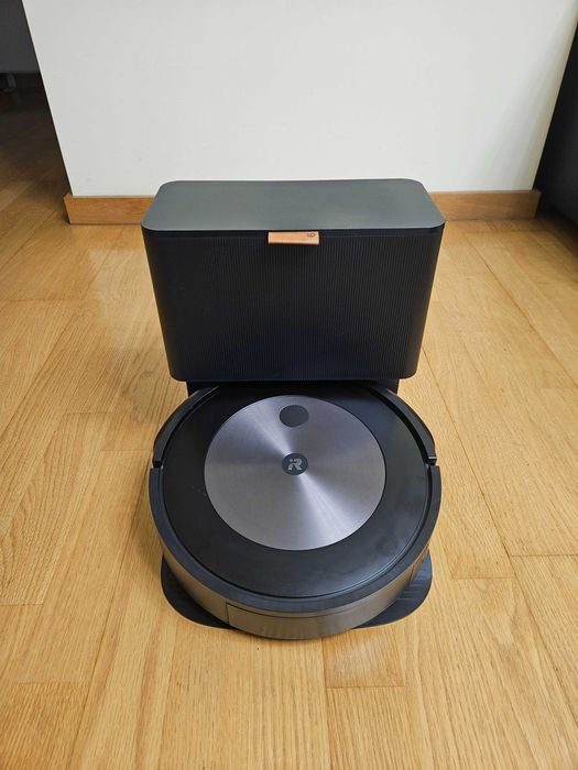 Robot aspirador Roomba® j7+