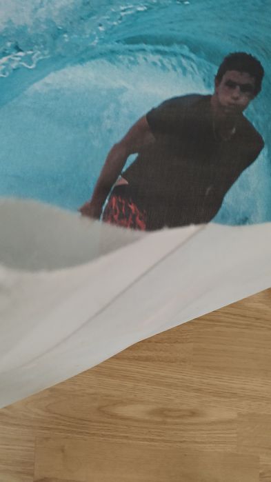 Poster Quiksilver em tela micro perfurada para pendurar