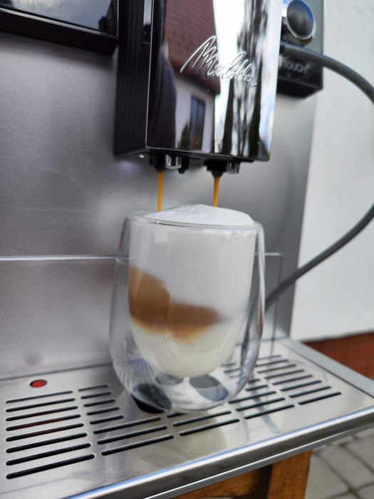 Кавомашина кофемашина Melitta Caffeo CI Touch F 63 0-101