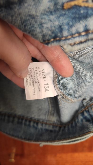 Джинсова куртка для дівчинки 6-8 років. 134 розмір