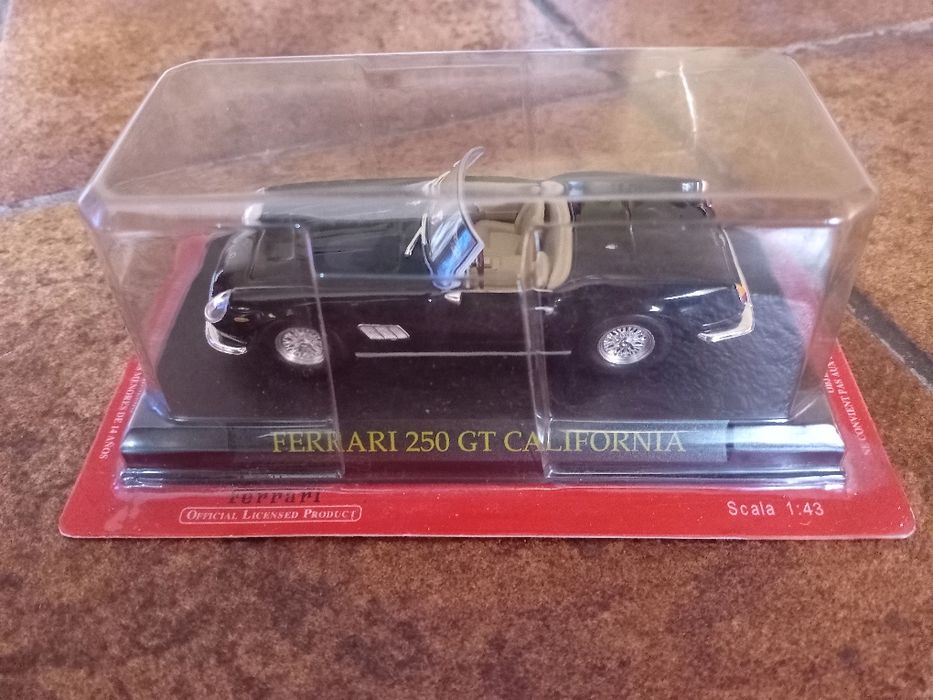 Ferrari, miniaturas vários modelos, ver fotos