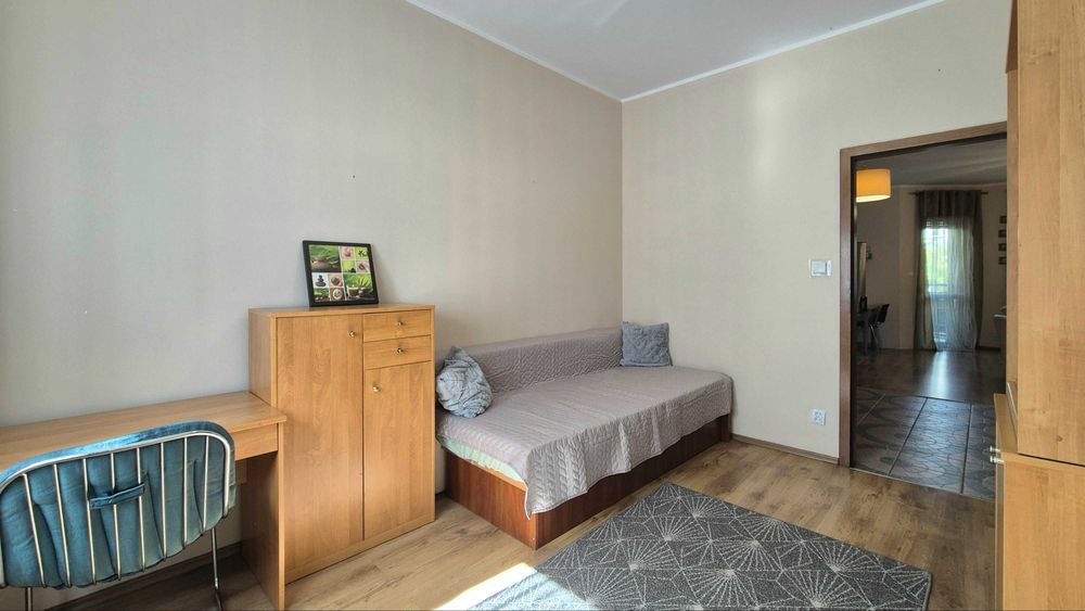 Przytulne i duże 3 pokoje na wynajem - Klecina