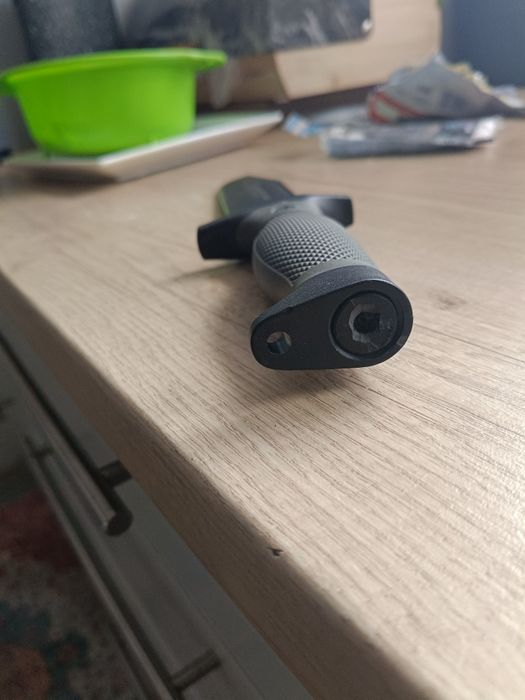 nóż survivalowy BSH