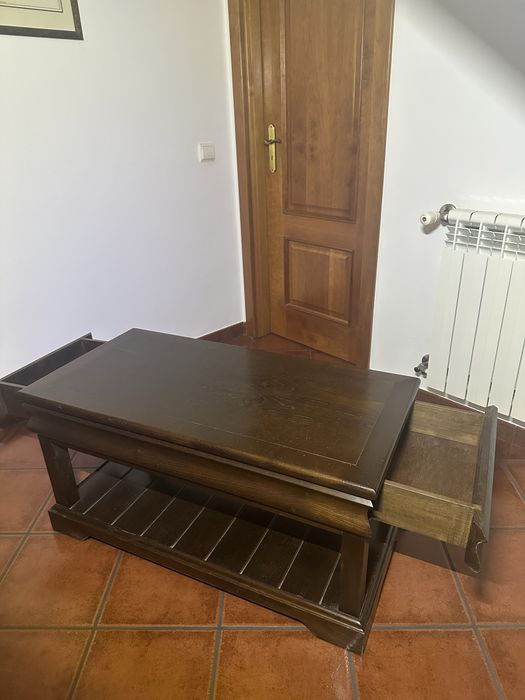 Mesa de Madeira (Castanho)