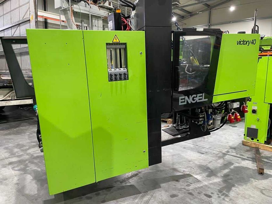 Wtryskarka ENGEL VICTORY 200/40 TECH 2006