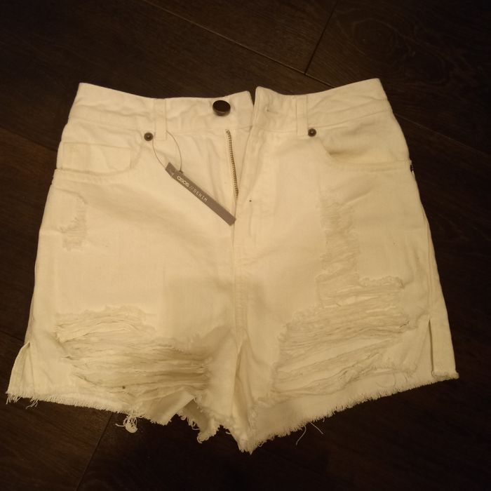 Nowe białe spodenki Asos rozm.32