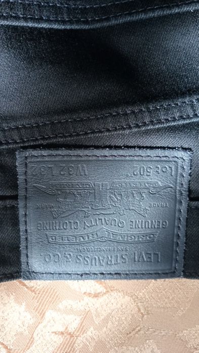 Джинси Levi's premium 502