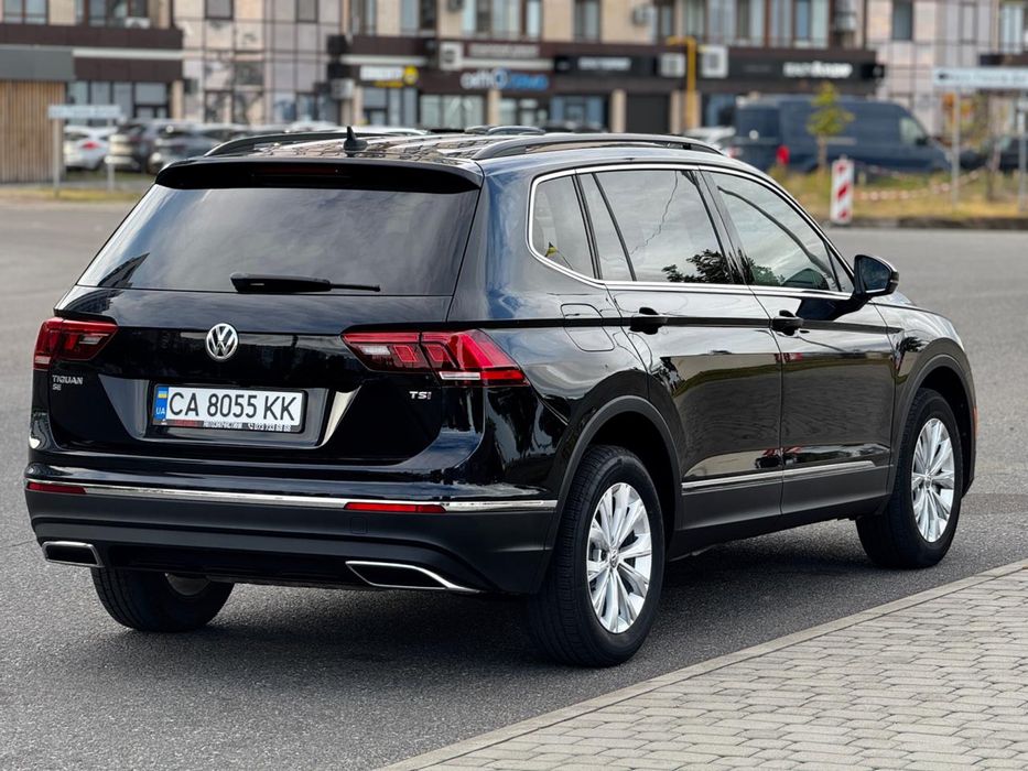 Продам автомобіль Volkswagen Tiguan