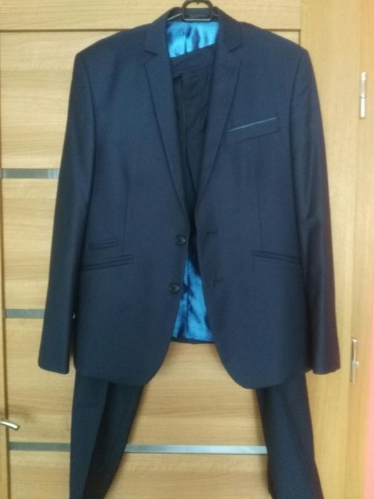 Garnitur młodzieżowy posiadam do wzrostu do 170