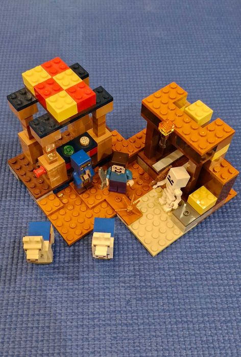Лего LEGO Minecraft Торговий пост 21167