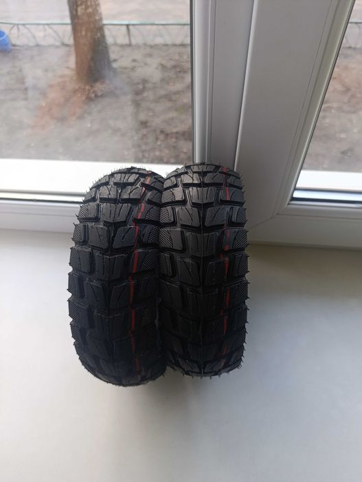 Продам колесо на электросамокат 10x2.75.6