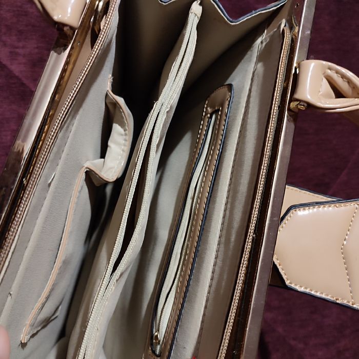 Carteira de senhora nova