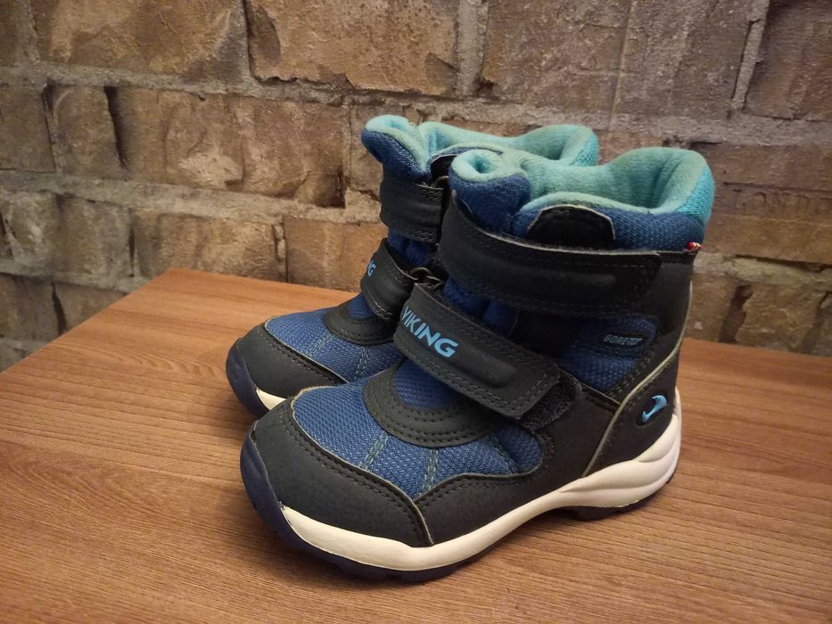 Ботинки зимние Viking Beito GTX на мальчика размер 26.