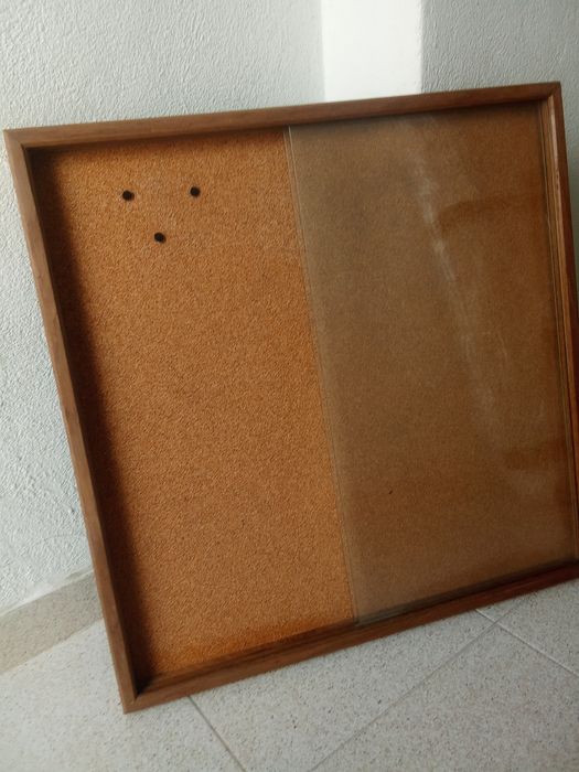 Quadro expositor de mensagens