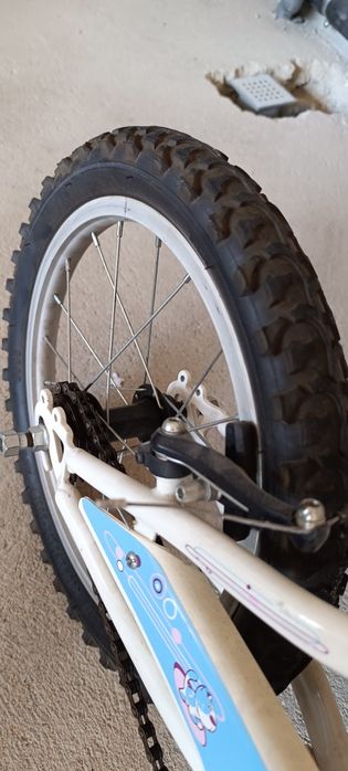 Bicicleta criança ,com pouco uso