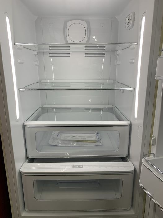 Холодильник Smeg FAB 28