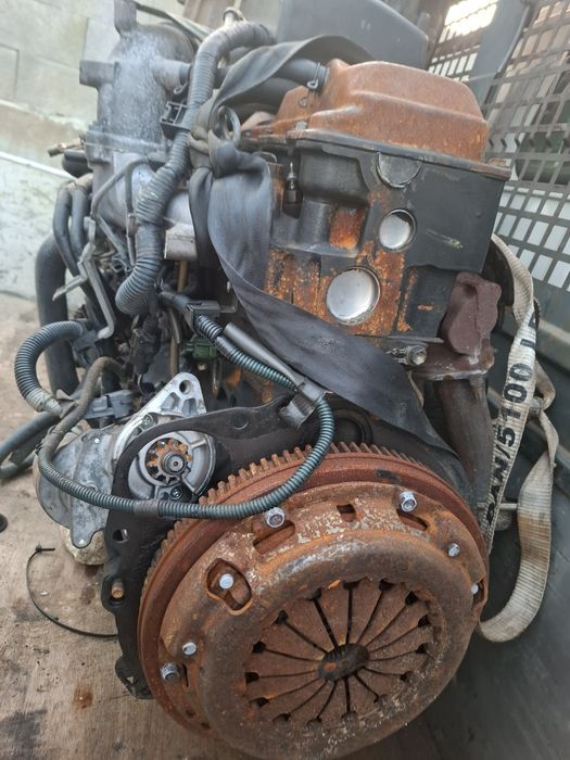 Motor Toyota haice 2 L