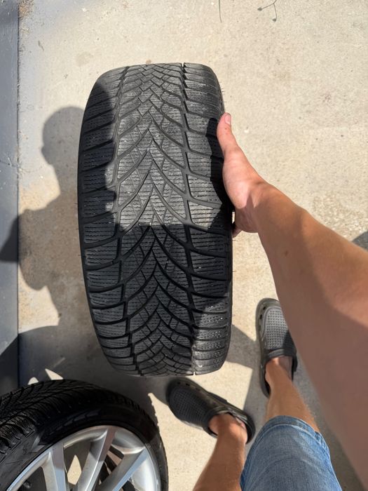 Продам диски r18 с резиной Goodyear Ultragrip Ice 2 Audi Volkswagen Seat Skoda Vag