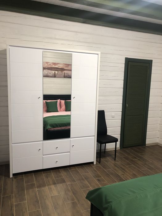 Greenhouse-автономний, в лісі, річка, на 8-10 осіб