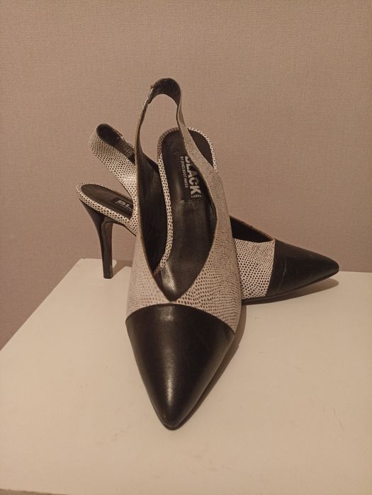 Жіночі туфлі- босоніжки