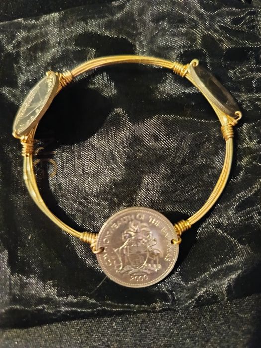 Pulseira de aço prateado