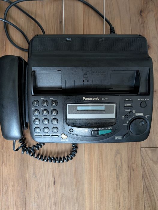 Раnasonic KX-FT64 Факсимільний апарат Термопапір встановлений .