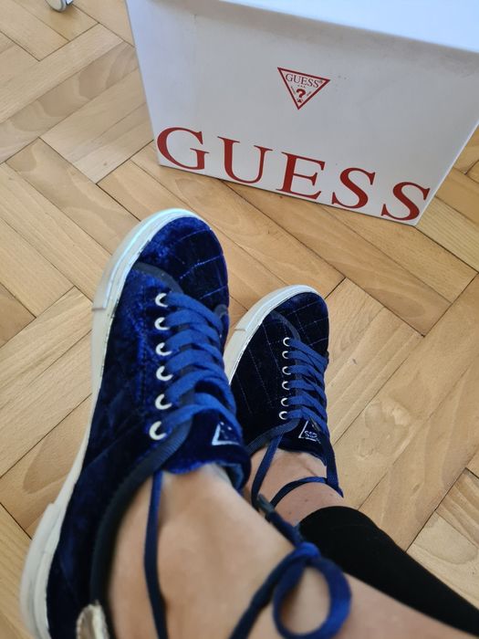 Buty trampki welurowe granatowe guess 37