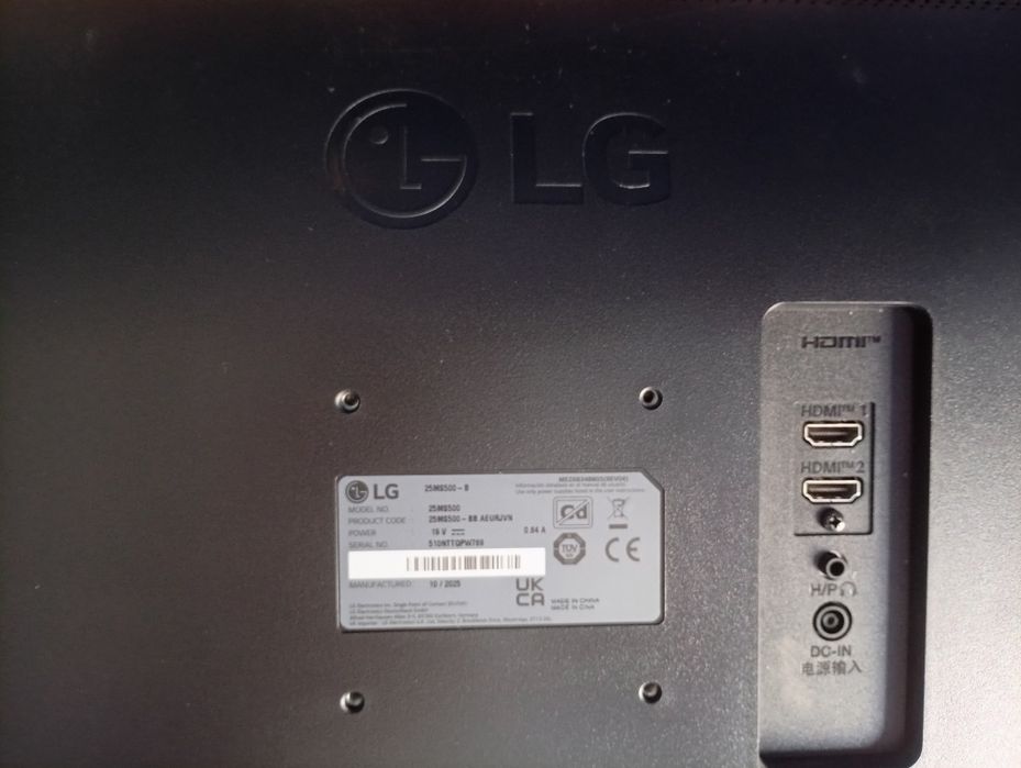 Monitor LG 25MS500-B ultrawide de 25 polegadas, ideal para trabalho, e