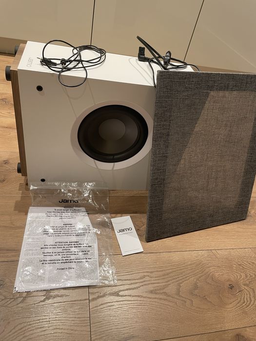 Amplituner marantz