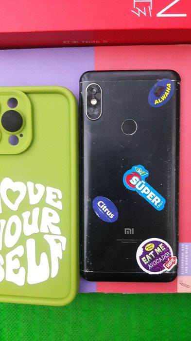 Легендарний флагман Redmi note5.  3/32