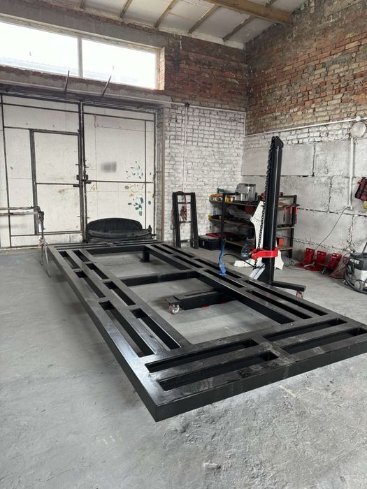 Стапель рихтувальний , вежа , захвати порогів , сто