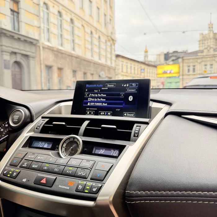 Lexus NX 200 2017 F-sport