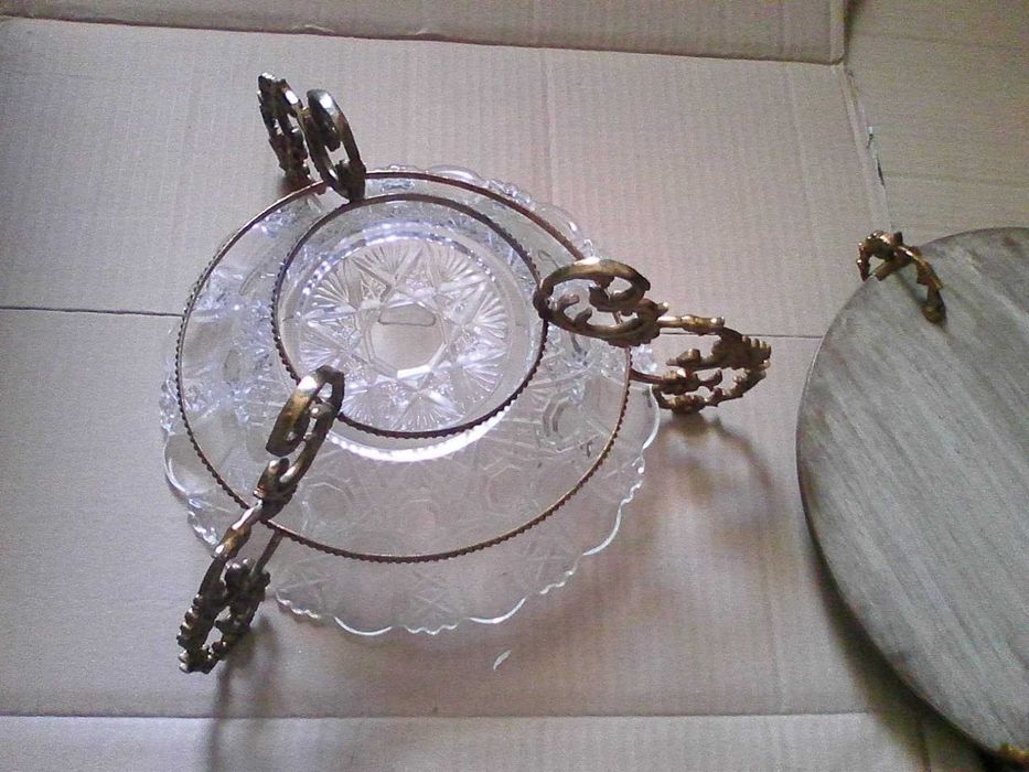 Terrina com base espelho e bronze