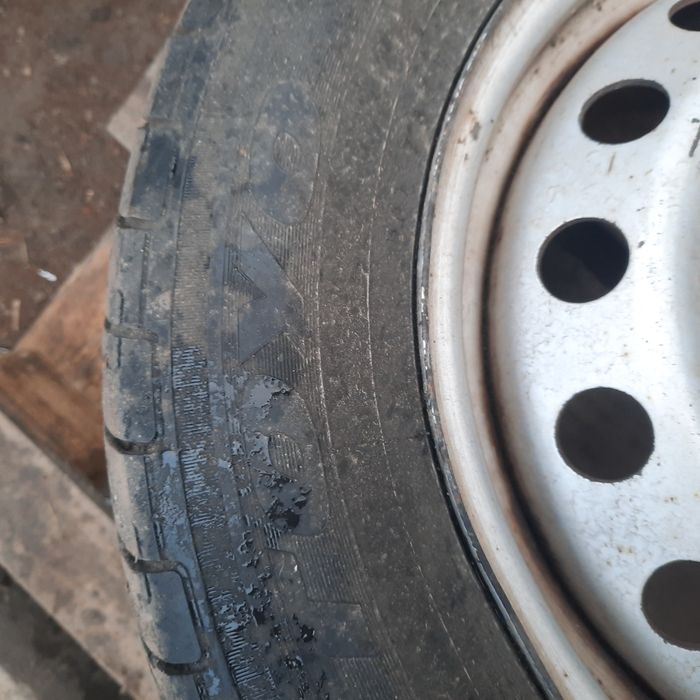 Запаска trafic,vivaro,primastar 215/60 r16