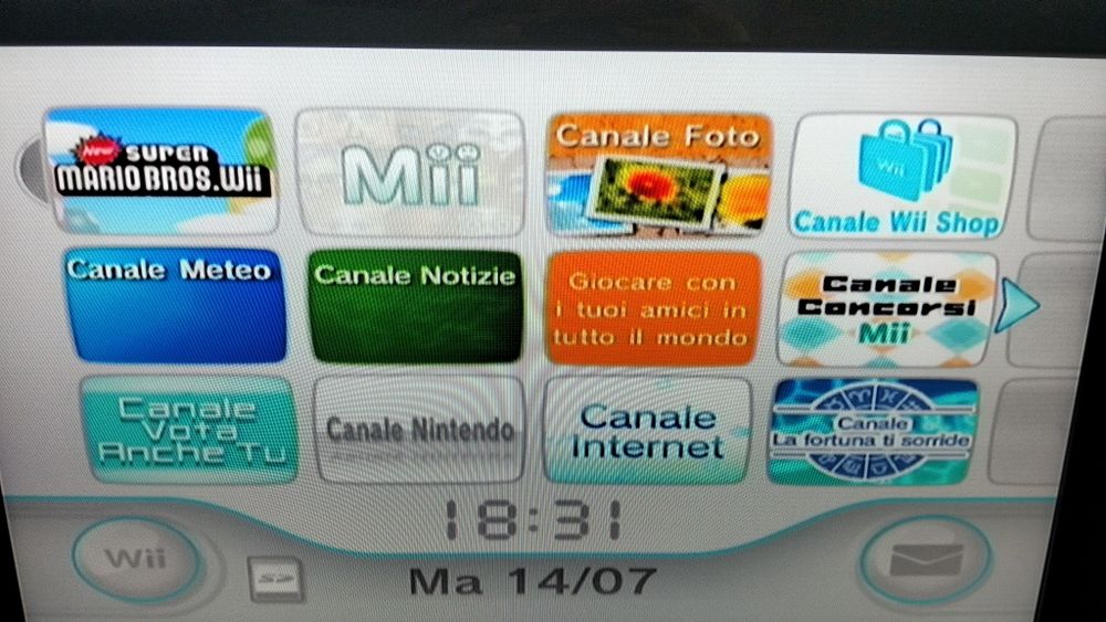 Consola Nintendo Wii Branca + Pack 3 Jogos (SEM COMANDOS)
