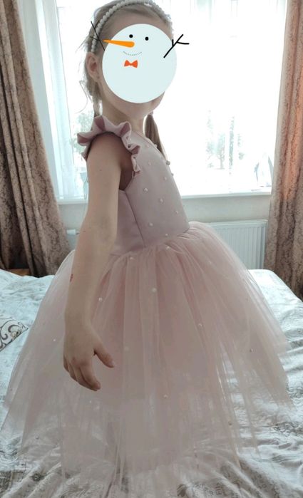 Нарядна пишна сукня 116 розмір