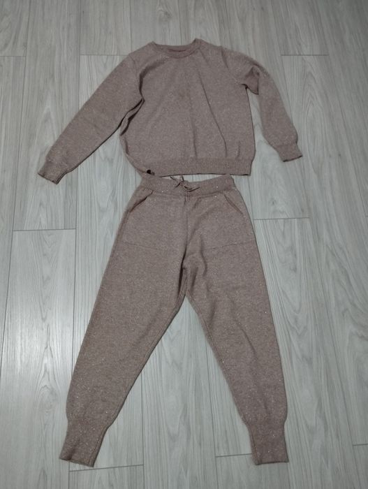 Костюм на дівчинку