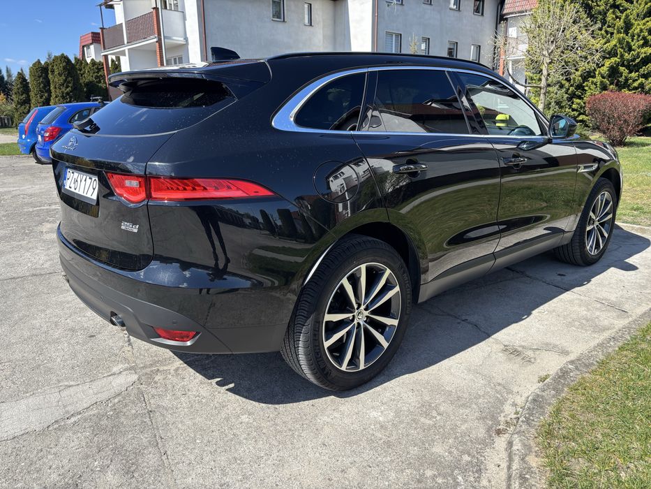 Jaguar F-Pace salon PL