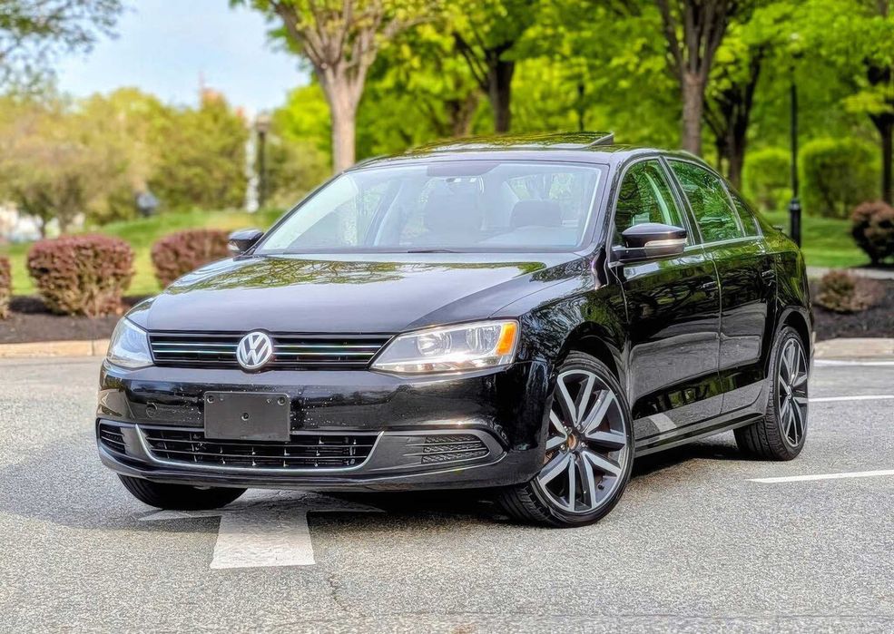 Volkswagen Jetta      2013