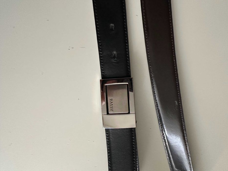 Bally шкіряний ремінь(оригінал)